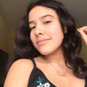 Meet your Posher, Ivette